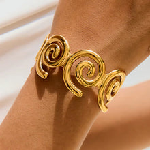 Conch Stainless Steel Cuff Bracelet